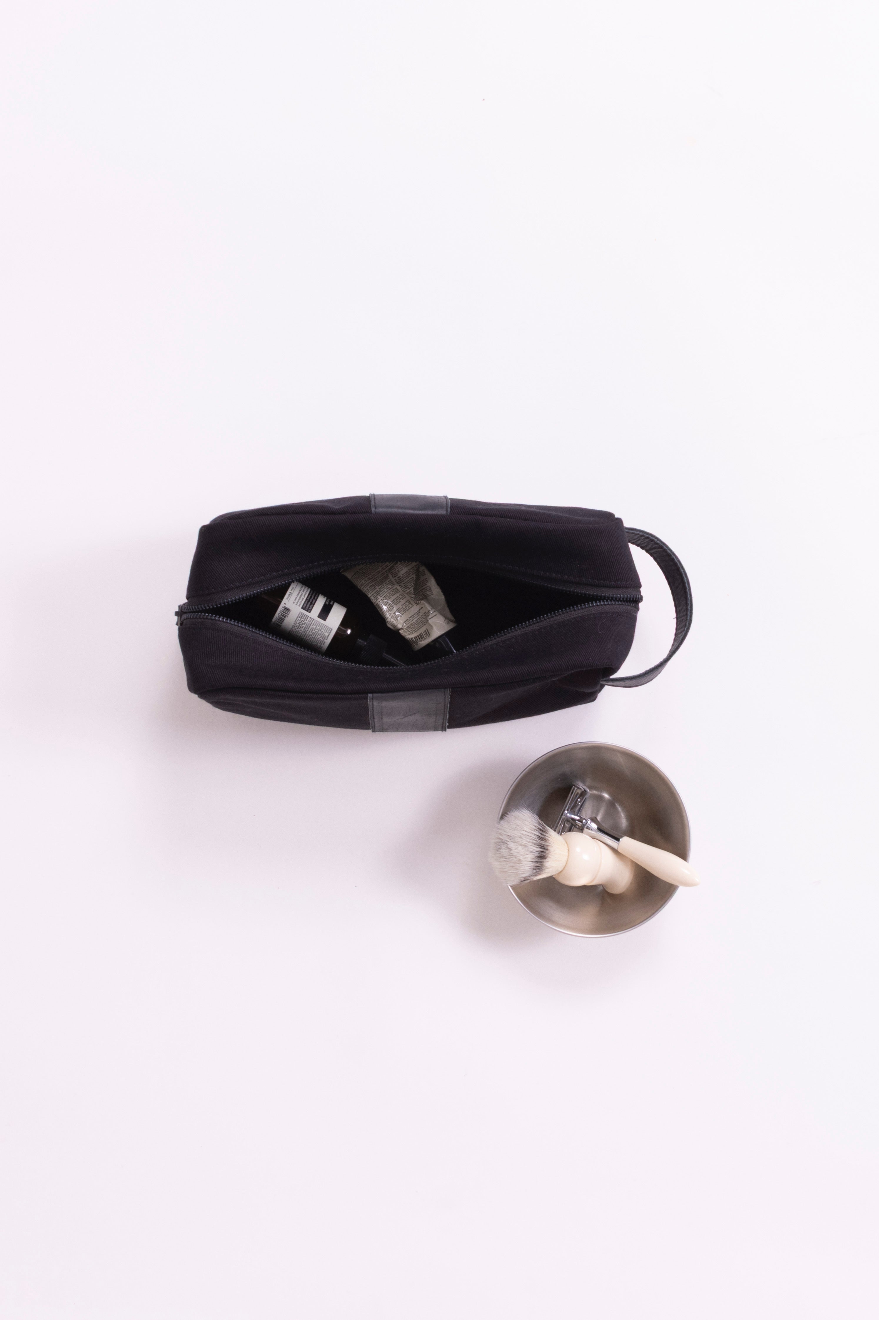 Hunter Canvas & Leather Toiletries Bag