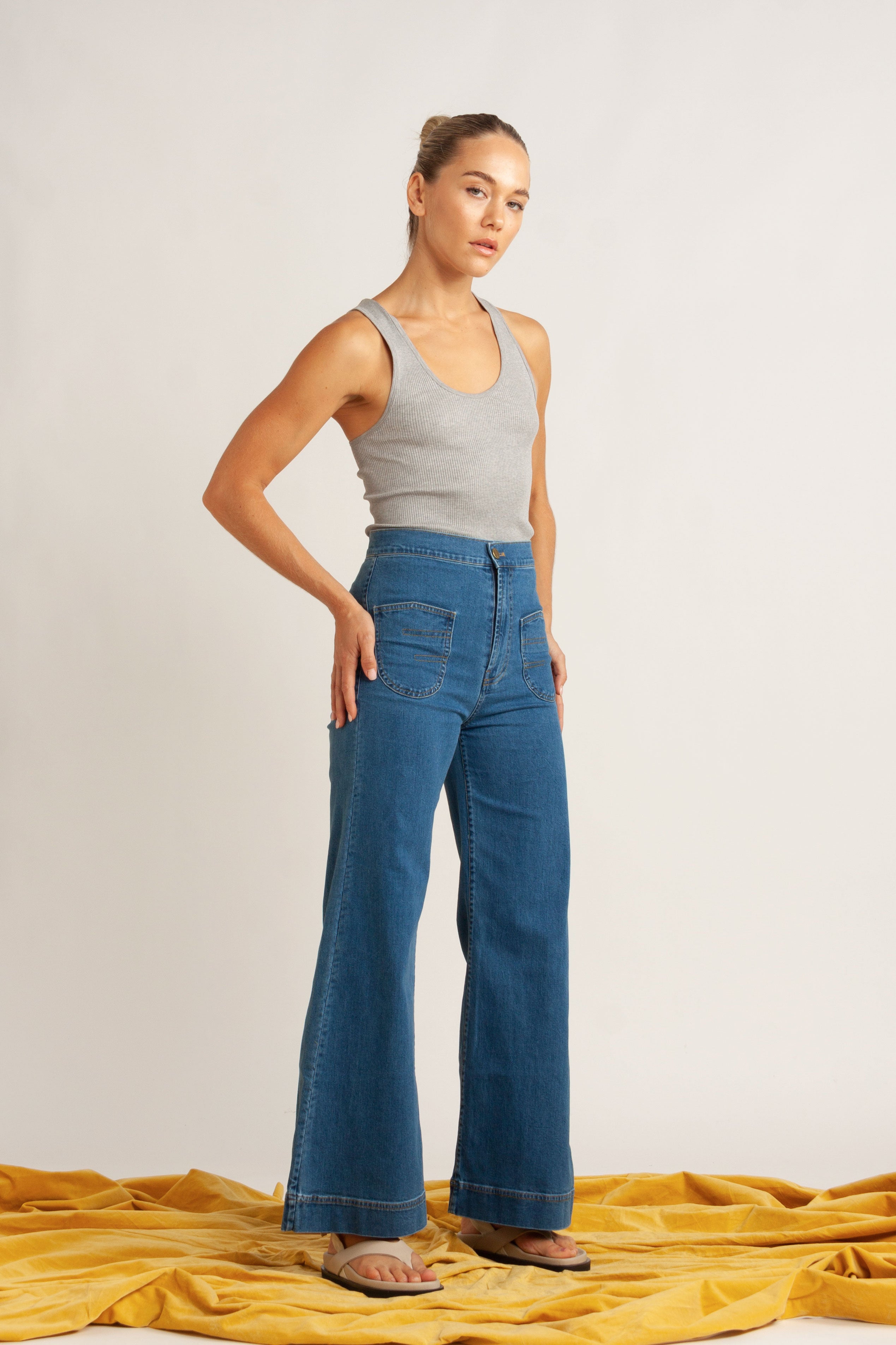 Ensemble - Clover Singlet, Raven Jean & Kindred Sandal