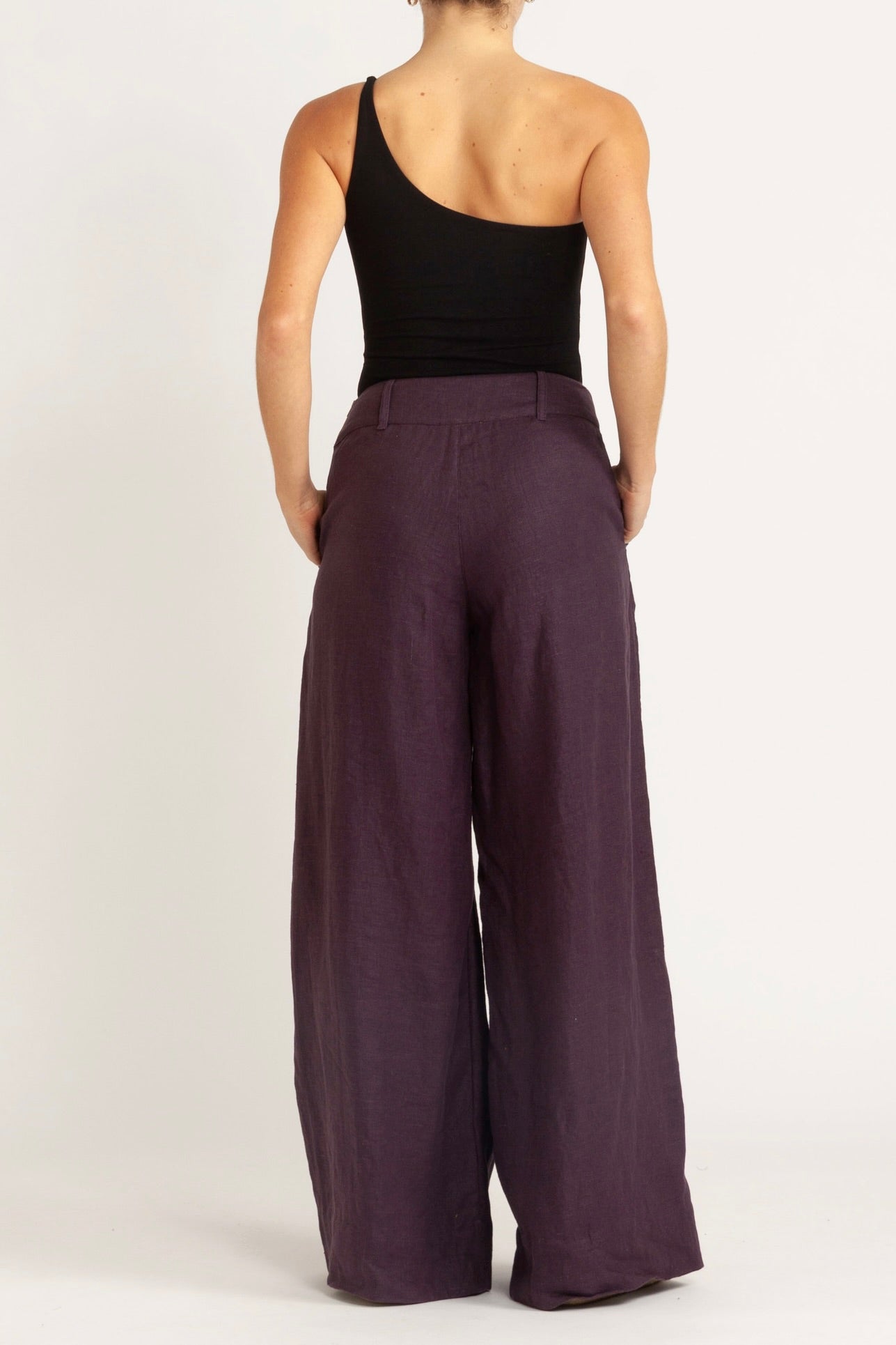 Roe One-Shoulder Bodysuit