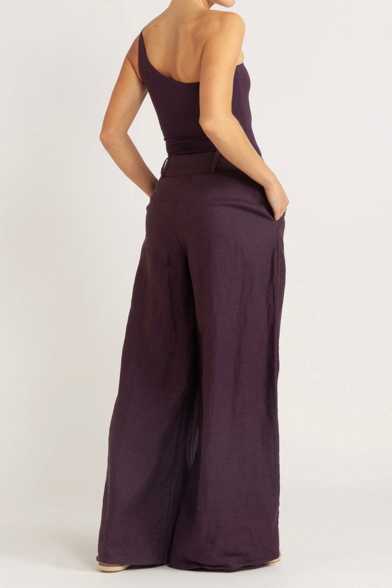 Roe One-Shoulder Bodysuit