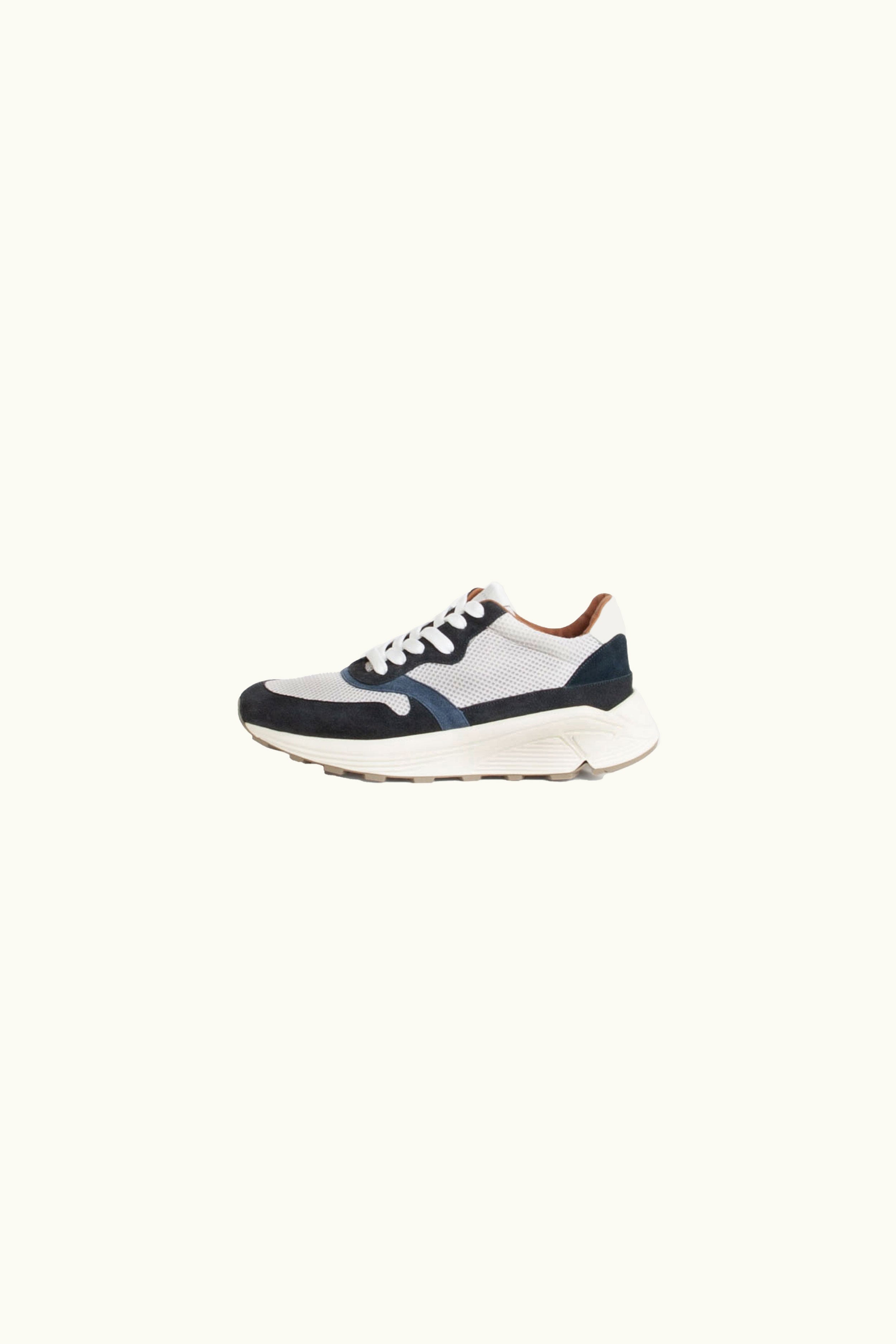 Evan Sneaker