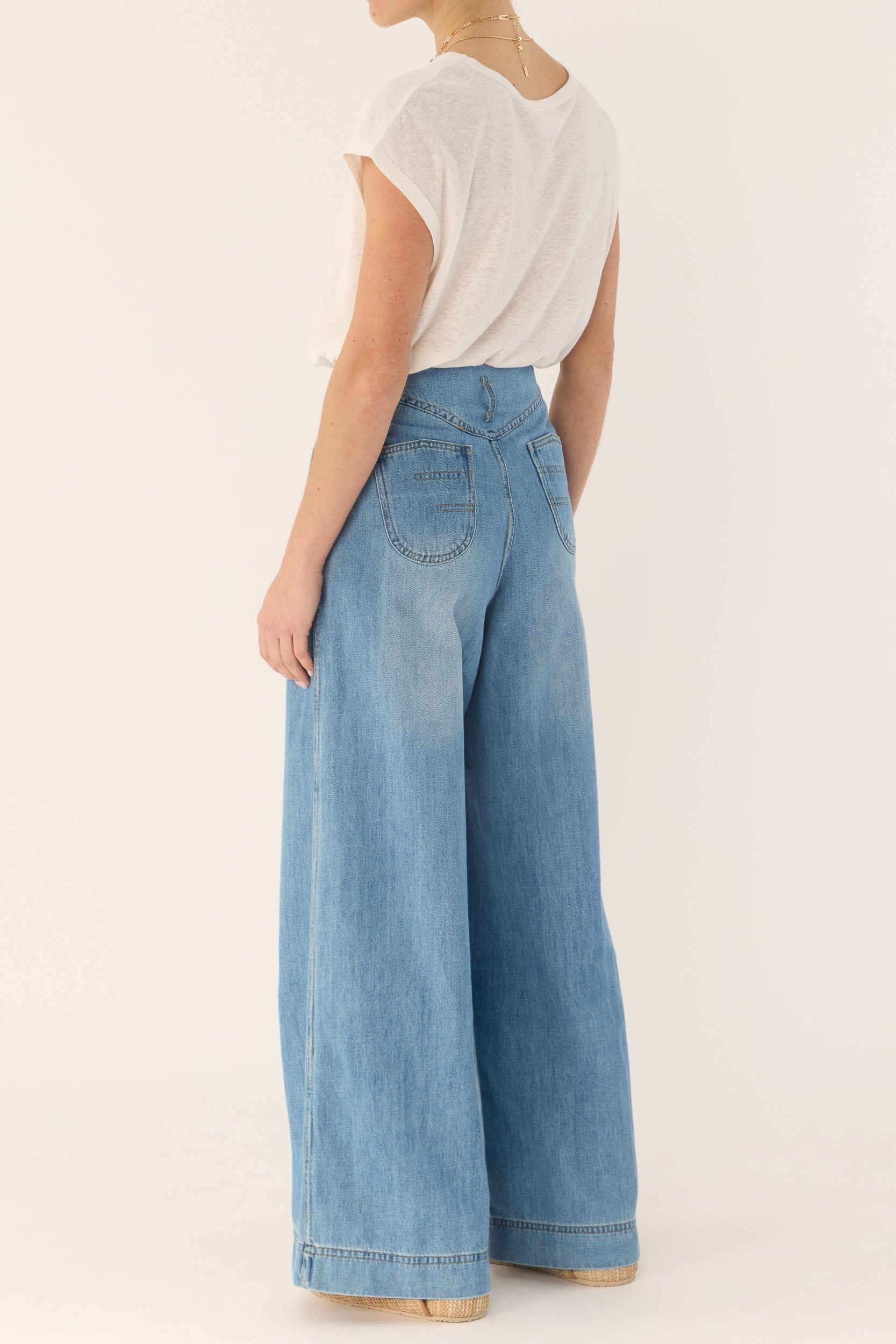 Sawyer Basic Cotton-Linen T-Shirt