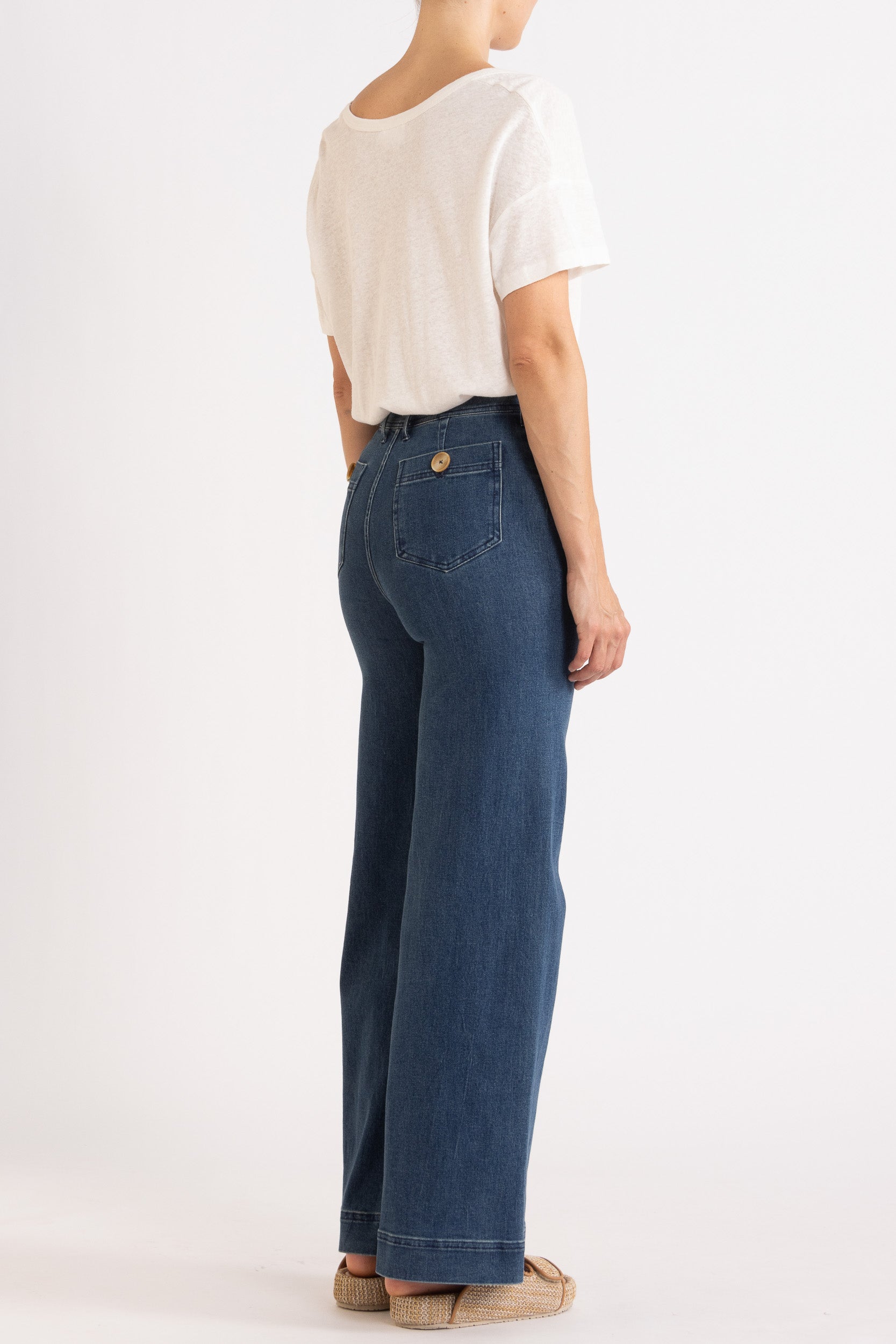 Sawyer V Neck Cotton-Linen T-Shirt