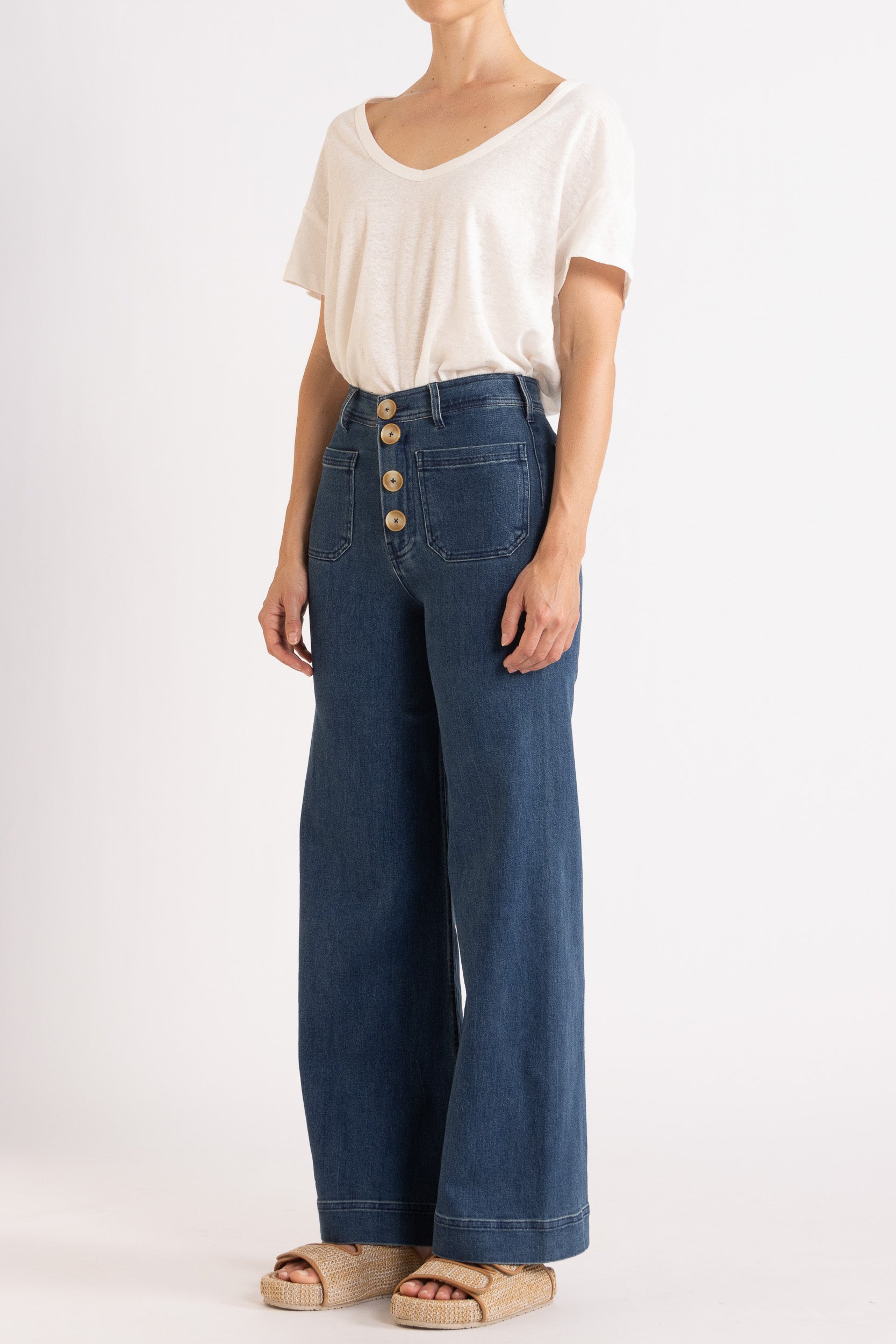 Sawyer V Neck Cotton-Linen T-Shirt