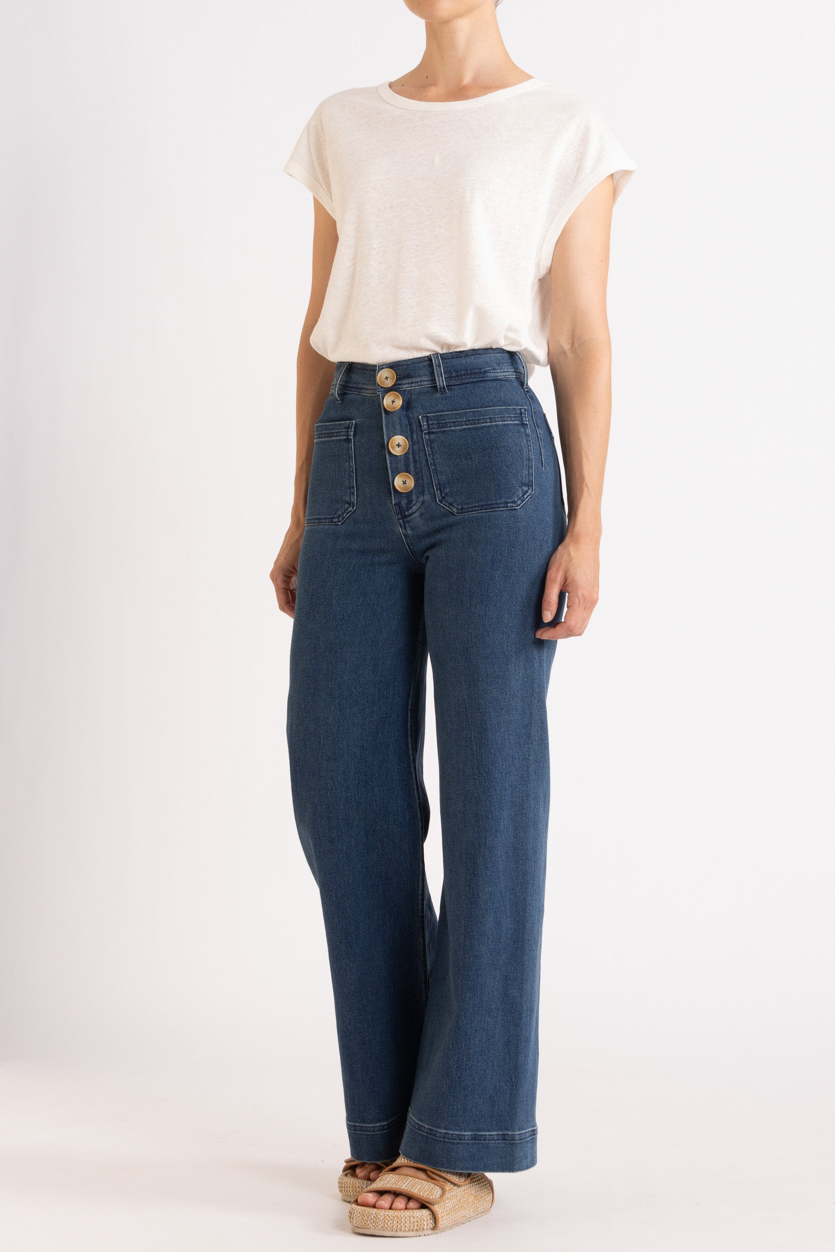 Sawyer Basic Cotton-Linen T-Shirt