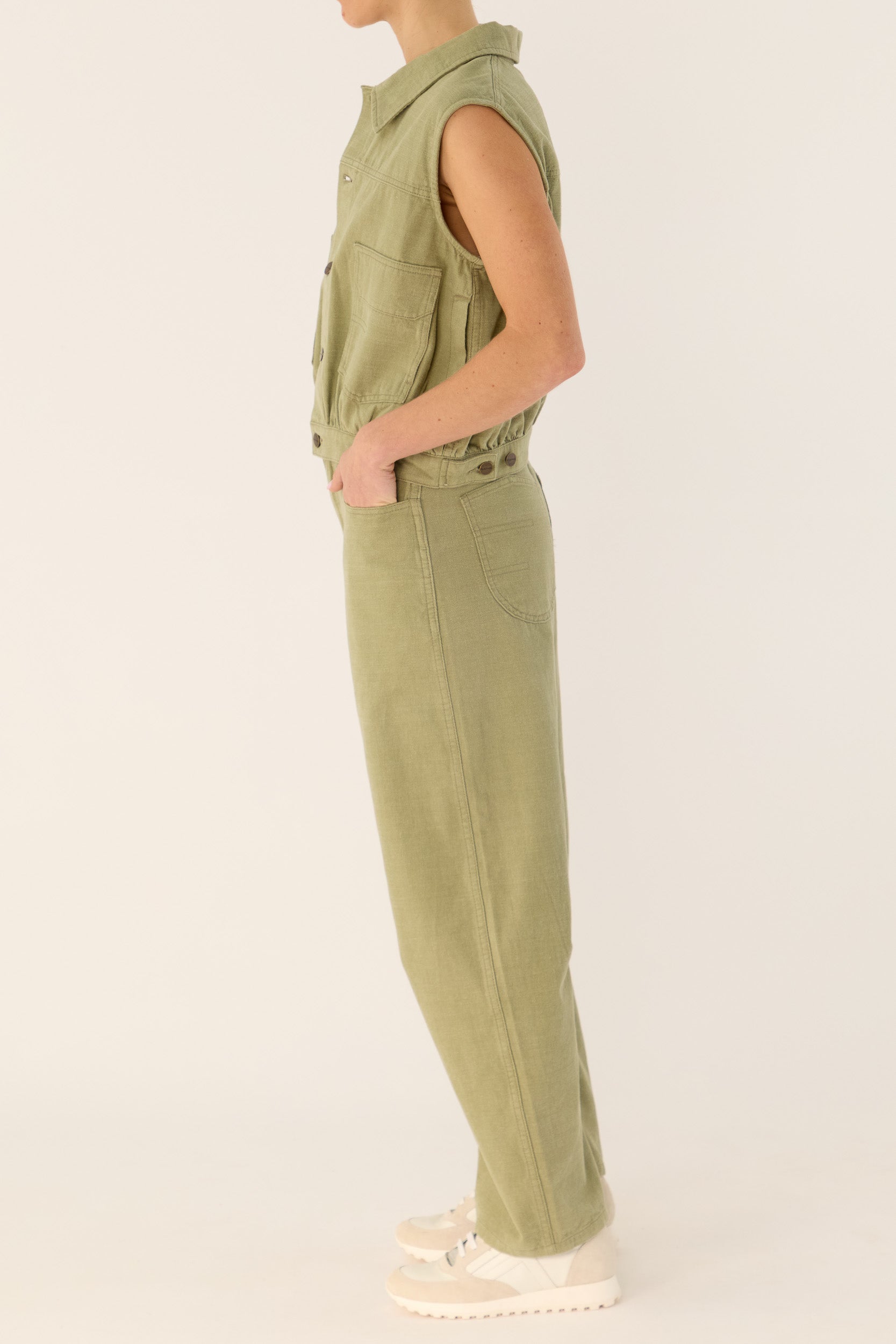 Andie Bow Leg Pant